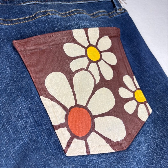 Ava & Viv Jeans Hand Painted Mod Retro Flower Yellow Orange 70s Boho Plus 20W - Picture 11 of 12